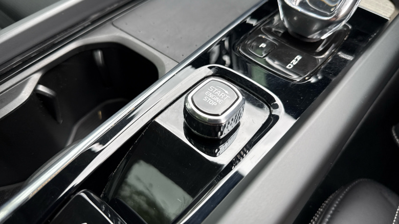 Volvo Xc60 2.0 T6 Recharge PHEV Inscription 5dr AWD Auto Estate